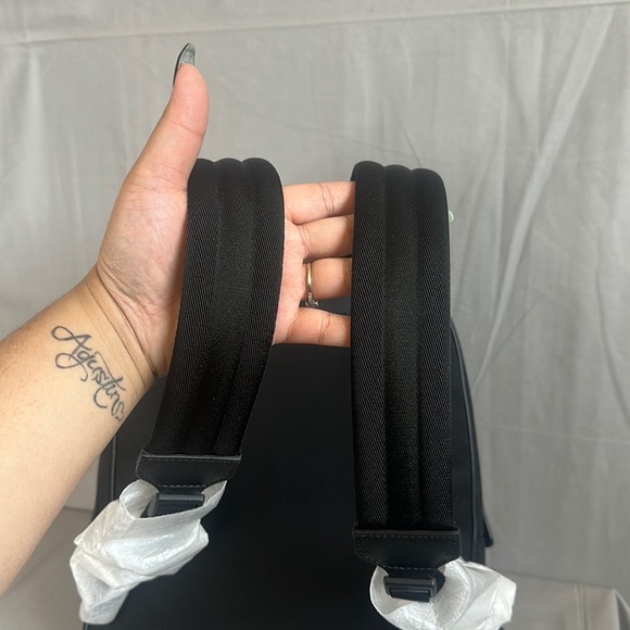 GUCCI Black Canvas Web Zip Techno Backpack - Picture 8 of 14